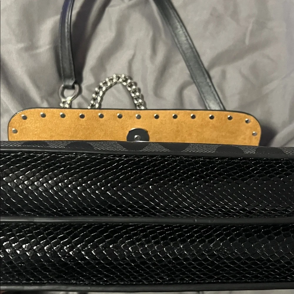 COACH Klare Crossbody bag. Used twice see photos for measurements and condition. - Picture 6 of 11
